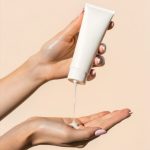 کرم-ضد-آفتاب-فلوئیدی-ریحان